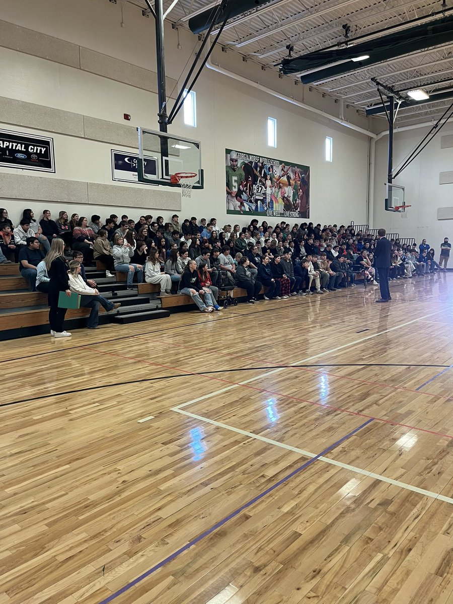 What a great Wednesday! ✨

Our 8th graders got to hear from our own Representative, Dusty Johnson! Such great information was shared and discussed! 

#GoGovs 💚🤍
#FirstYearAP