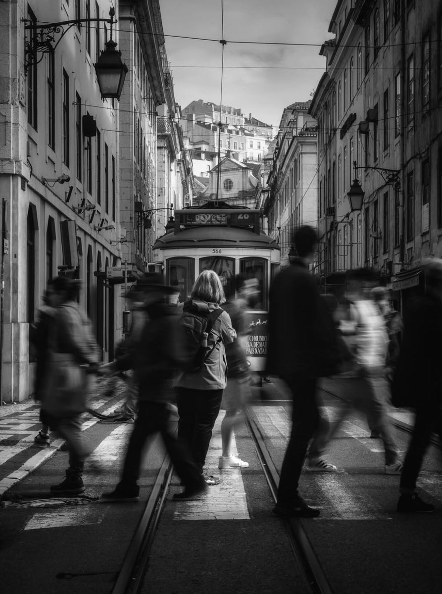 the_gpc_'s tweet photo. Lisbon rush hour 📸 https://t.co/Kra8uRvzIb