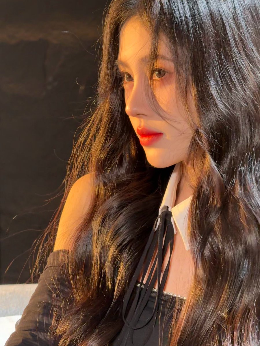 리내 tweet media