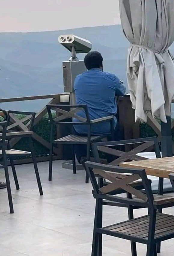 christian (@lkc_chris43326) on Twitter photo Une image qui vaut milles mots..de là ou il est il voit tout, il sait tout... Mais sa sagesse lui recommande le silence @AFC_KATANGA ,<a href="/BNzimbi/">B A R B A R A - N Z I M B I</a> <a href="/Muyumba/">Amb.Francine MUYUMBA NKANGA 🇨🇩</a> <a href="/pmgalance/">Paulin Galance</a> @,<a href="/pprdofficiel/">PPRD</a> Une image qui vaut milles mots..de là ou il est il voit tout, il sait tout... Mais sa sagesse lui recommande le silence @AFC_KATANGA ,<a href="/BNzimbi/">B A R B A R A - N Z I M B I</a> <a href="/Muyumba/">Amb.Francine MUYUMBA NKANGA 🇨🇩</a> <a href="/pmgalance/">Paulin Galance</a> @,<a href="/pprdofficiel/">PPRD</a>