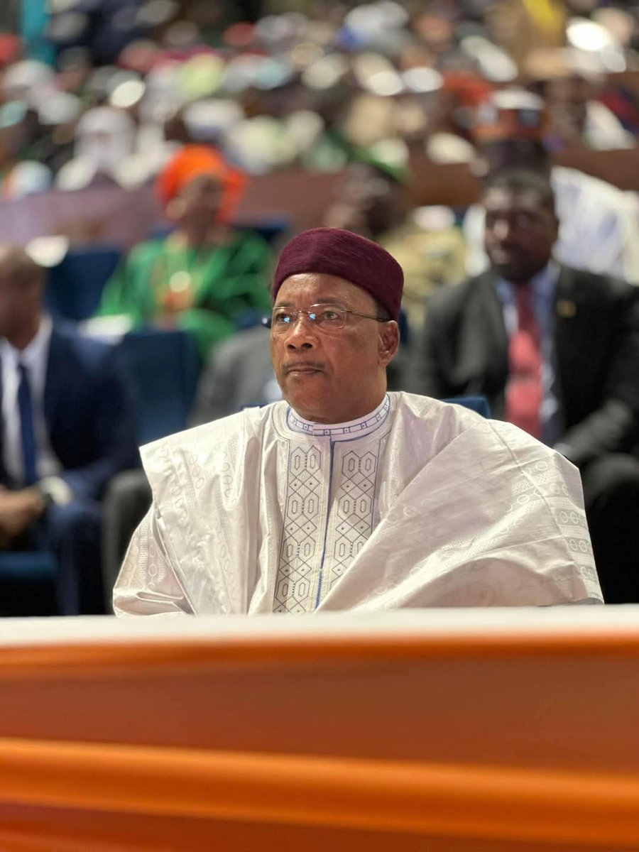 aboubacarybarma's tweet image. #Niger #Transition  #AssisesNationales. Propositions :
- Consécration de l’#Islam comme #réligion majoritaire avec la #libertédecroyance accordée aux autres #réligions, 
- #Dissolution des #partispolitiques et adoption d’une nouvelle #charte et nouveau #codeelectoral

#CNSP
