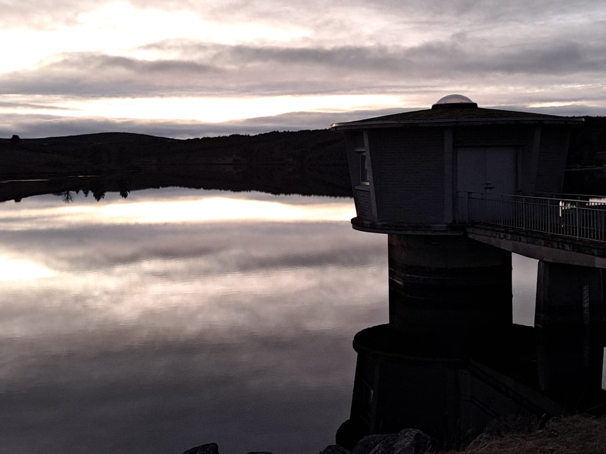 Evening reflections over the reservoir.  It is so lovely to see the days stretching again.

#longerdays #cawdorestate #ExploreMore