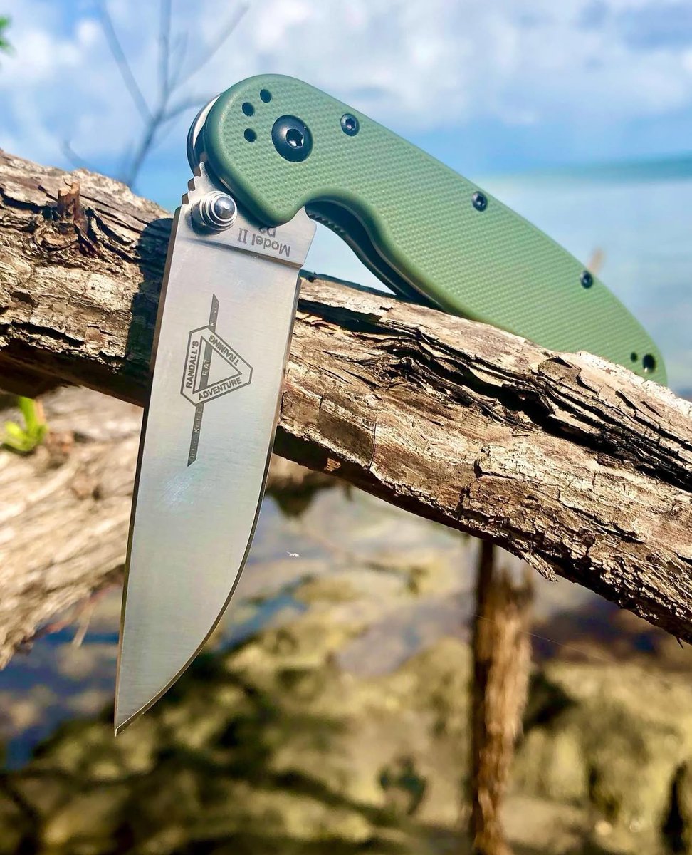 OntarioKnife's tweet image. The #RIID2 is a compact #workhorse #EDC #UpgradeYourEDC 👌🏽🔪🐀 
#ontarioknifecompany #ontarioknife #ontarioknives #ontarioknifeco #OKC1889  #hunting #camping #hiking #outdoors #tools #gear #quality #bushcraft #survival #tactical #knife #blade #adventureculture #wildernessculture