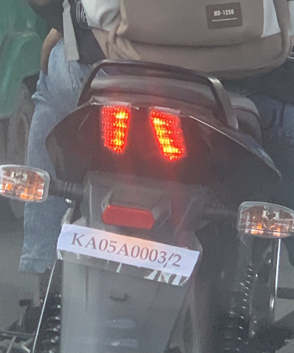 Dear <a href="/Jointcptraffic/">Joint CP, Traffic, Bengaluru</a> <a href="/blrcitytraffic/">ಬೆಂಗಳೂರು ಸಂಚಾರ ಪೊಲೀಸ್ BengaluruTrafficPolice</a> 
Found this bike in the Hosur Road near Bommanahalli Signal
Is this type of registration plate or number legal?
No camera can snap traffic violation of this bike
No traffic police has noticed this so far
Please stop such irregularities