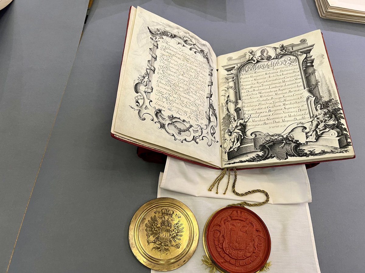 fred_manfrin's tweet image. Le 21 janvier, aux archives diplomatiques, j’avais pris ces magnifiques clichés du contrat de mariage de Marie-Antoinette et du futur Louis XVI. Eh oui, considéré comme un traité international…  Grande nouvelle : il est désormais en ligne !! ⤵️