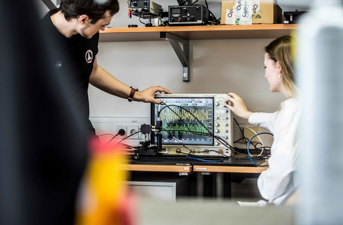 CVUTFEL (@cvutfel) on Twitter photo Dva nové magisterské programy na <a href="/CVUTFEL/">CVUTFEL</a>‼ Od září otvíráme Učitelství elektrotechniky a kybernetiky pro SŠ a mezifakultní prg.ai Master, placený program vyučovaný v angličtině. Přihlášky na oba programy lze podávat už teď - a až do 30. 4.
<a href="/CIIRCCTU/">CIIRC ČVUT</a> <a href="/FSV_UK/">Fakulta sociálních věd UK</a> Dva nové magisterské programy na <a href="/CVUTFEL/">CVUTFEL</a>‼ Od září otvíráme Učitelství elektrotechniky a kybernetiky pro SŠ a mezifakultní prg.ai Master, placený program vyučovaný v angličtině. Přihlášky na oba programy lze podávat už teď - a až do 30. 4.
<a href="/CIIRCCTU/">CIIRC ČVUT</a> <a href="/FSV_UK/">Fakulta sociálních věd UK</a>