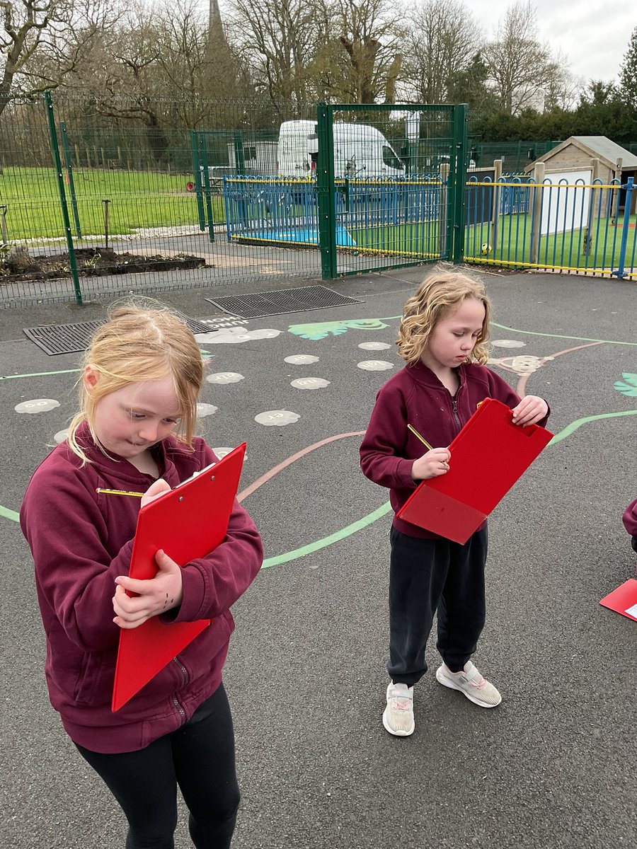 PDA_Y2's tweet image. Exploring the effect of exercise on our bodies and recording our observations over time. 👀👍🏃‍♂️🏃‍♀️🏃#pdascience #pdape