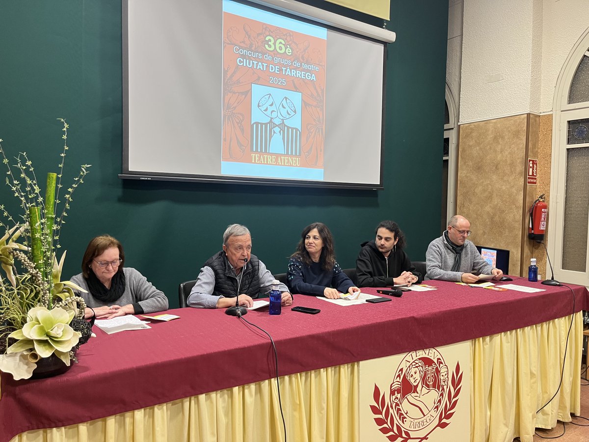 🎭#Tàrrega, fidel al teatre

👏Del 8 de març al 12 d’abril, 36a edició del Concurs de Grups de Teatre Ciutat de Tàrrega organitzada per <a href="/batteatre/">BatTeatre</a> 

🏅Cada dissabte al Teatre Ateneu, 6 muntatges d’arreu del país amb el premi final d'actuar a <a href="/firatarrega/">FiraTàrrega</a>

tarrega.cat/cultura-partic…