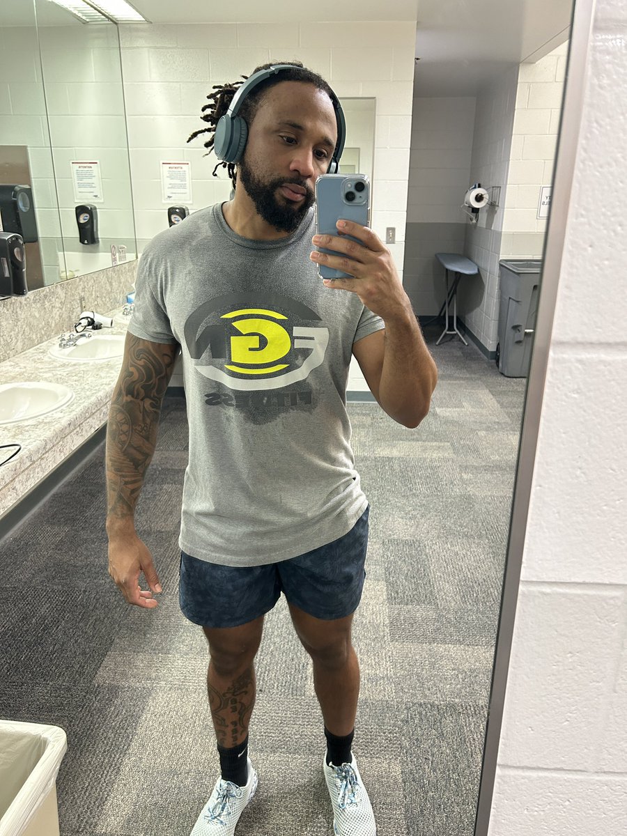 Gym fits this week 👌🏾