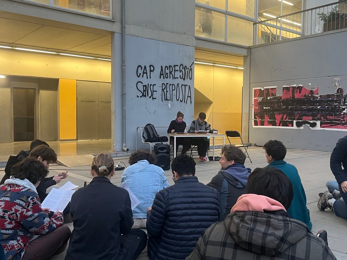 Doctorandes en Lluita UB (@docslluitaub) on Twitter photo 📣 Comencem la 2a trobada de doctorandes! 🔥 📣 Comencem la 2a trobada de doctorandes! 🔥