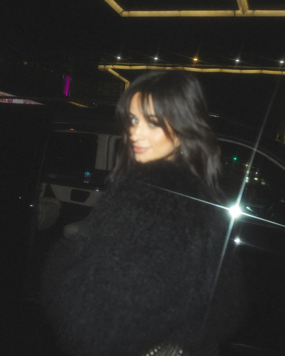 Camila_Cabello's tweet image. love you, london 💌