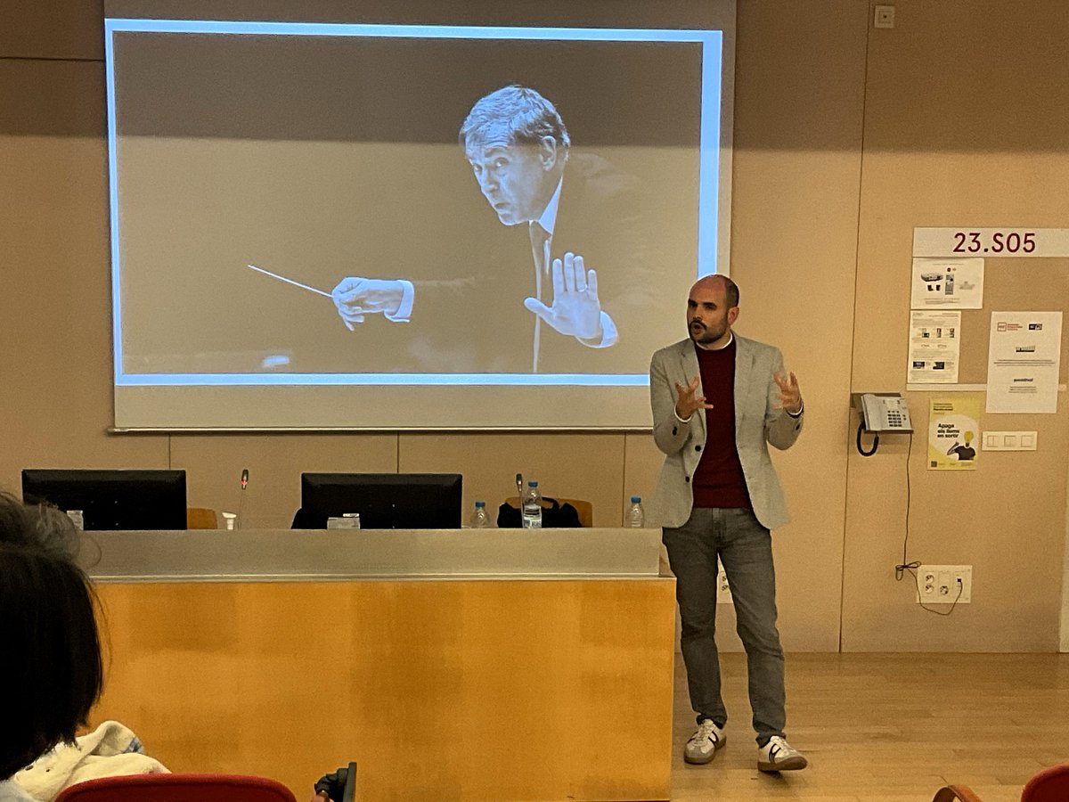 Nil Barutel (@nbarutel) on Twitter photo What a beautiful evening! Had the pleasure to present the work we’ve done in cultural rights and the fight against inequalities at <a href="/riborquestra/">Associació Riborquestra</a>.
It was exciting to meet the new cohort of <a href="/the_europaeum/">The Europaeum</a> Scholars Programmes and to also meet and enjoy the company of old friends! What a beautiful evening! Had the pleasure to present the work we’ve done in cultural rights and the fight against inequalities at <a href="/riborquestra/">Associació Riborquestra</a>.
It was exciting to meet the new cohort of <a href="/the_europaeum/">The Europaeum</a> Scholars Programmes and to also meet and enjoy the company of old friends!