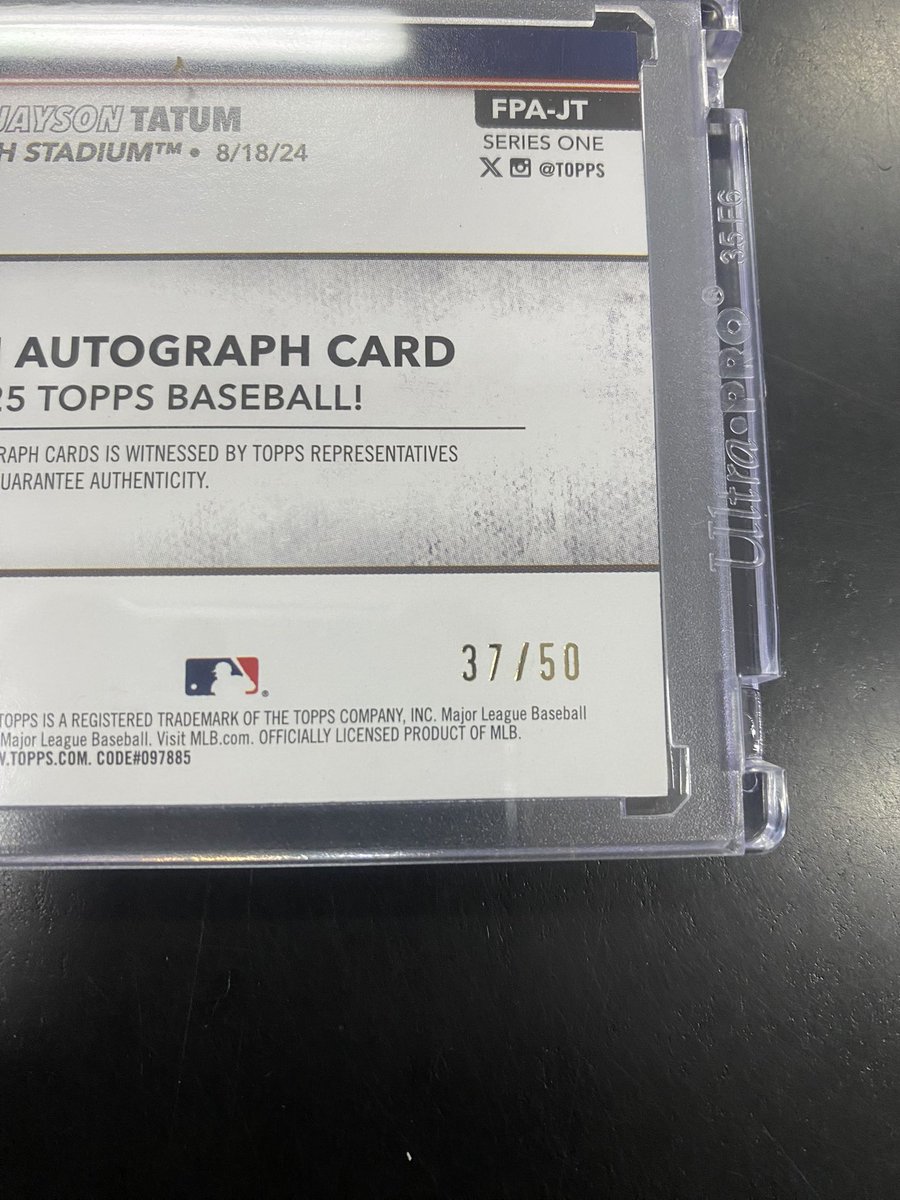 surfcitycards's tweet image. Rare CASE HIT pulled @surfcitycards #topps #supershortprint #casehit #luckypull #jaysontatum