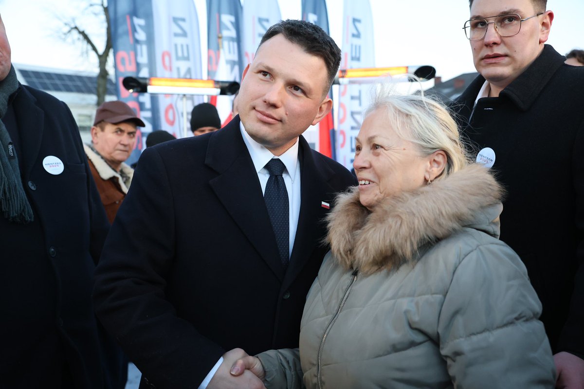 SlawomirMentzen's tweet photo. Dobrze wrócić do spotkań z Wami! Dziękuję Kolno! https://t.co/NlsiEVUChS