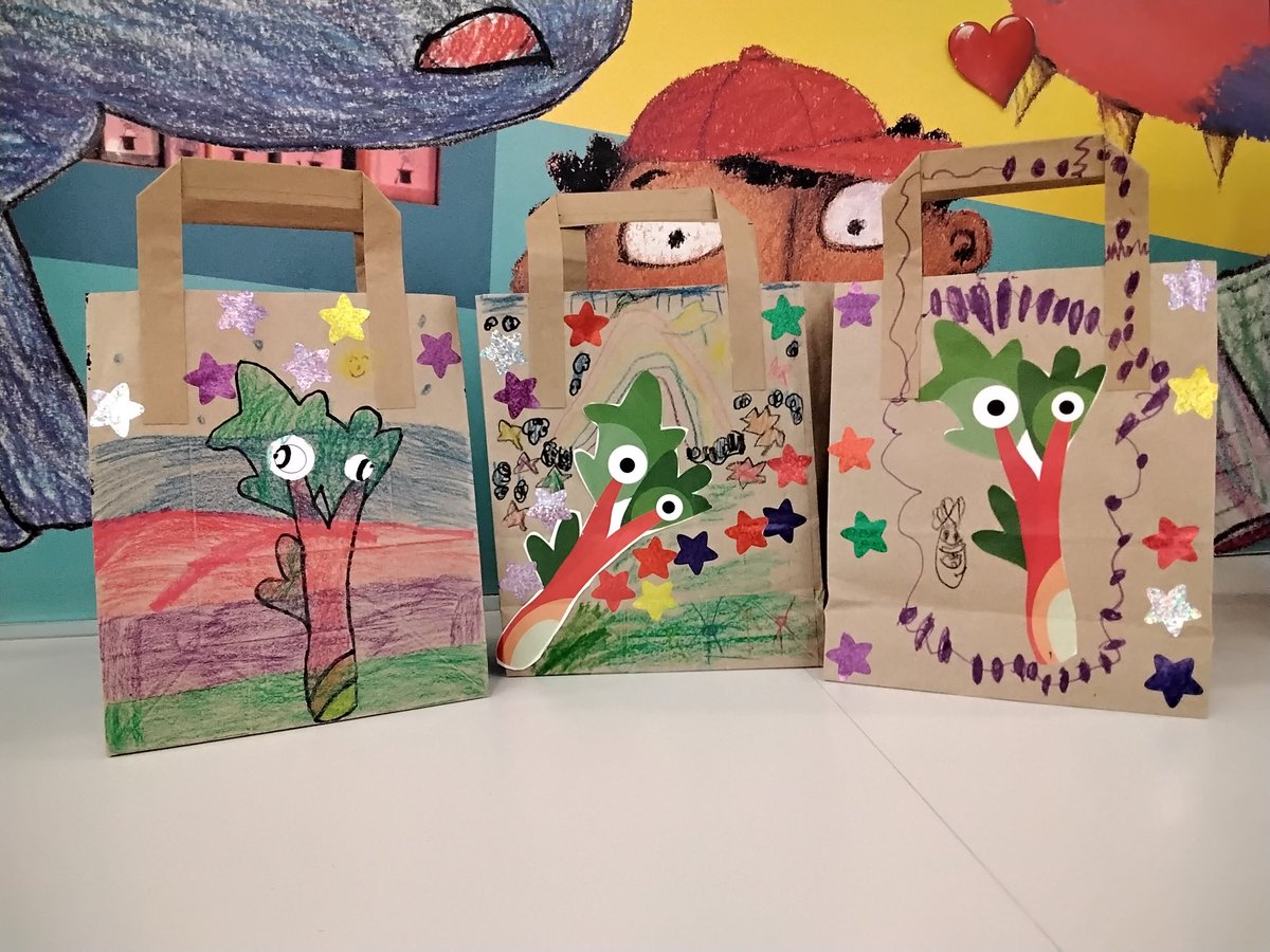We had a fun rhubarb treasure hunt this afternoon @wakfieldlibrary, followed up with a rhubarb craft session and goodie bag!
