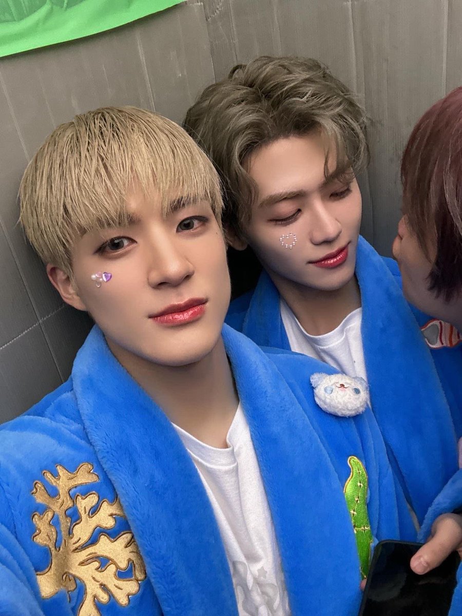 friendly reminder this happened c: