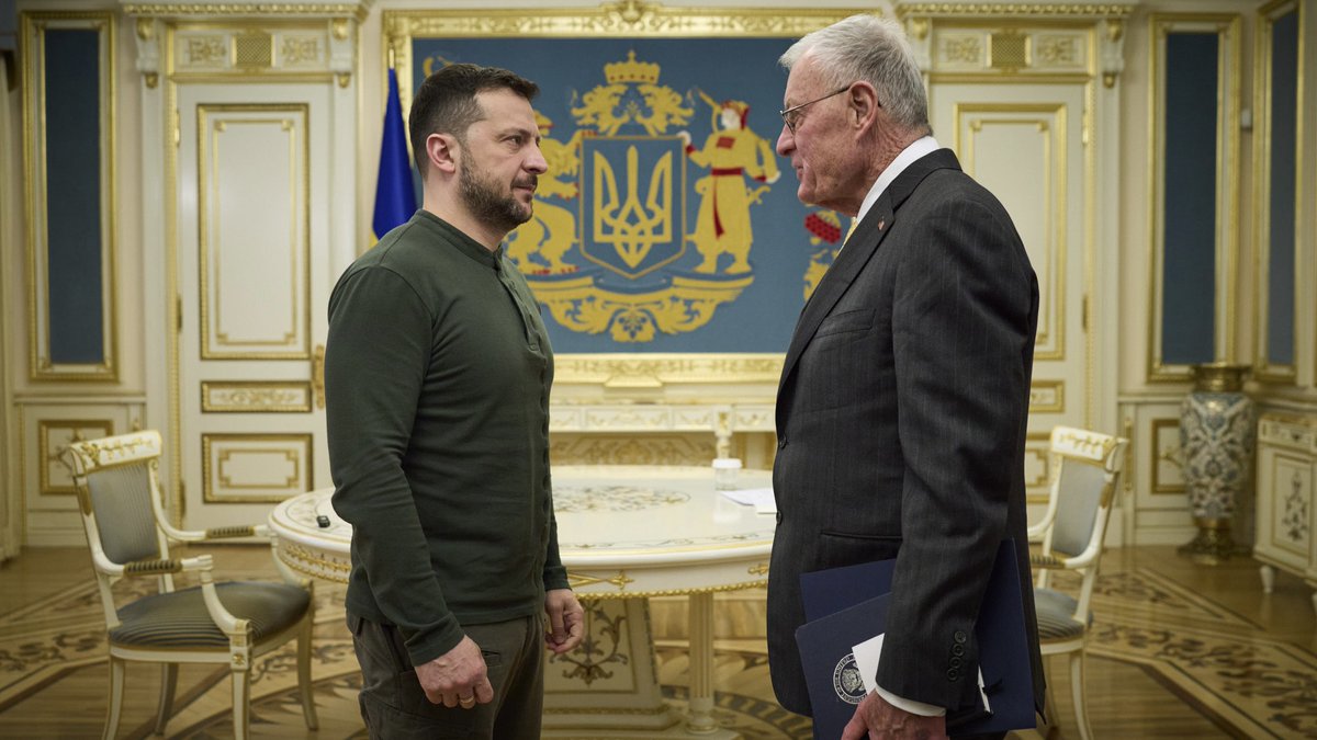 Volodymyr Zelenskyy / Володимир Зеленський tweet media