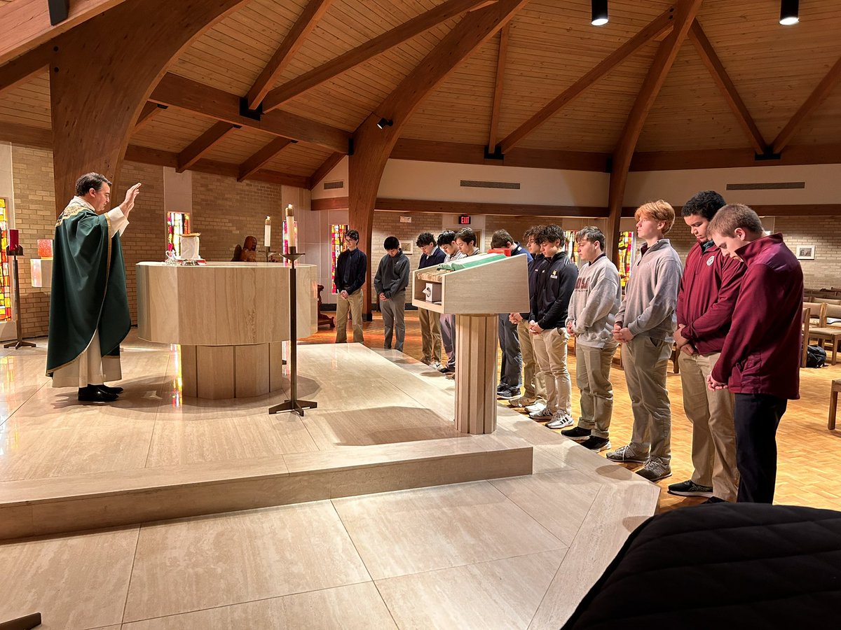 DSJMinistry's tweet photo. Double #TeamMass today. We prayed for &amp; with the Bowling team as they head into the end of the season and the Wrestling team as they compete this weekend in playoffs!

Good luck to Spartan athletes!
#playandpray together @desmetjesuiths @desmetjesuitathletics @desmetwrestling https://t.co/O3CdNNbWWz
