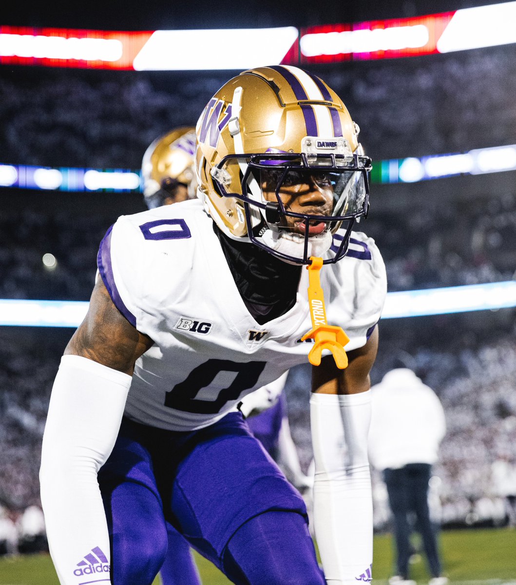 Washington Football (@uw_football) on Twitter photo HBD 🥳, <a href="/Leroy_bryant2/">Leroy bryant</a> HBD 🥳, <a href="/Leroy_bryant2/">Leroy bryant</a>