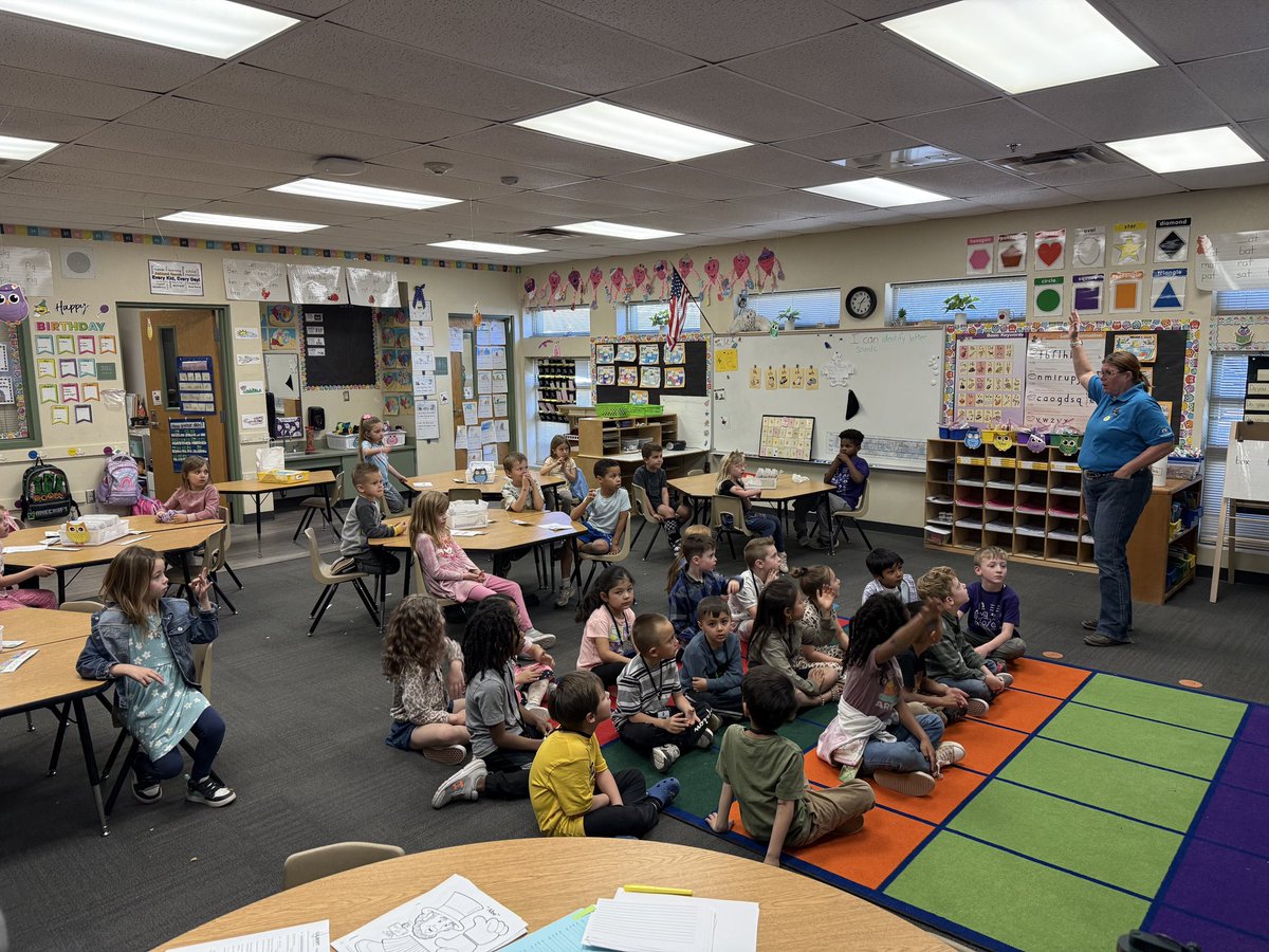 🐝✨ Buzz, buzz! The Arizona Department of Agriculture visited our kinder classrooms to teach us all about bees! 🐝 We learned how these amazing pollinators help our world, practiced some fun bee dances, and even got a sweet honey stick to take home! 🍯🐝 #weareashland