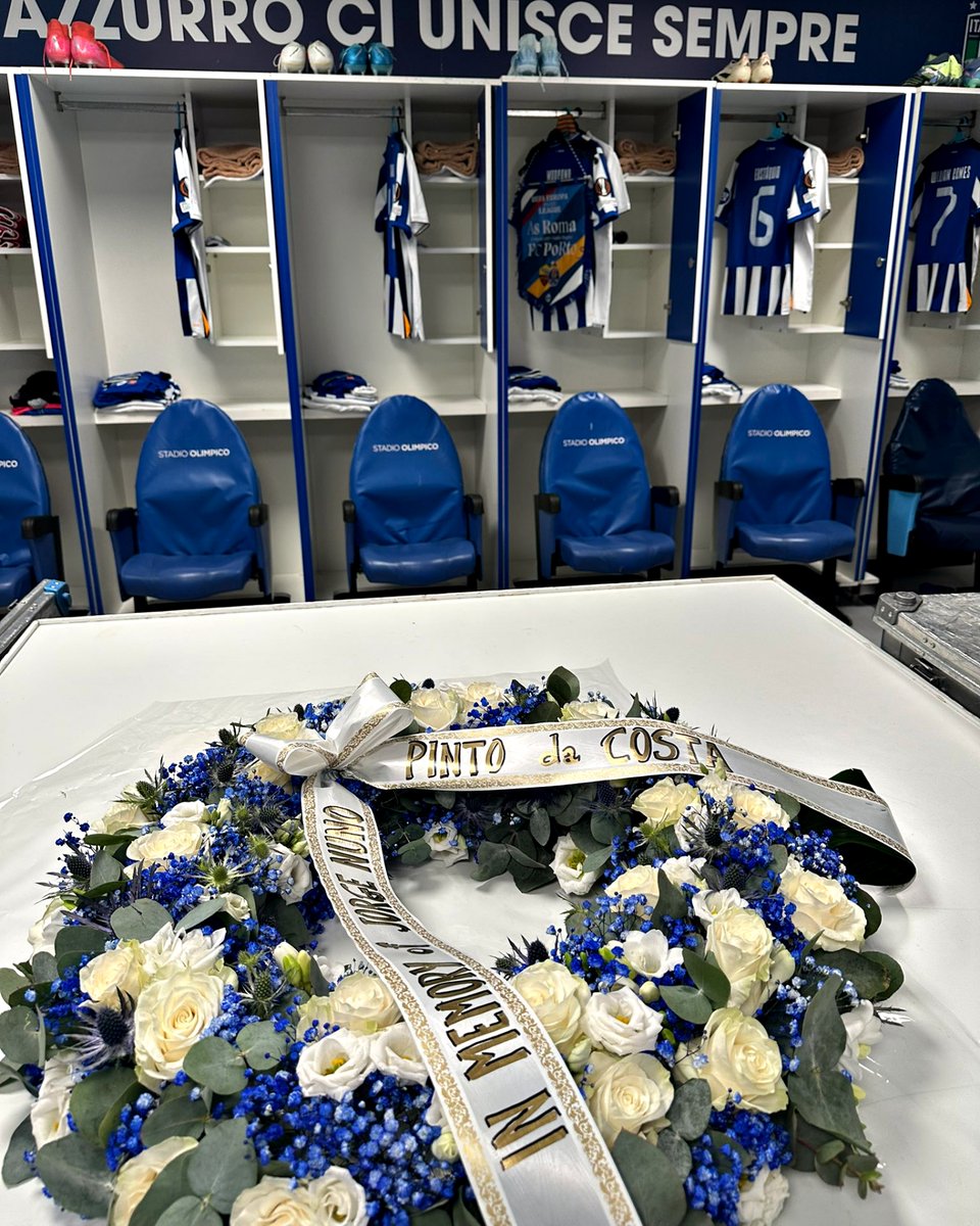 Roma deixou uma coroa de flores no balneário do Porto, em memória de Pinto da Costa 👏