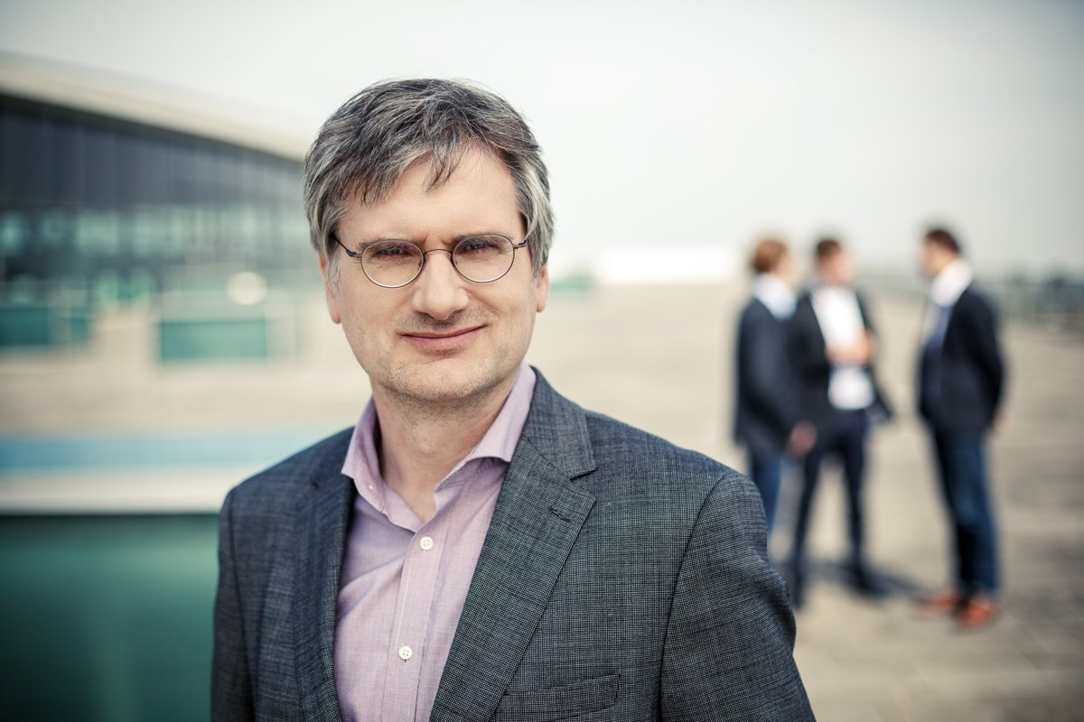 accellera's tweet photo. Karsten Einwich Honored with Accellera’s 2025 Technical Excellence Award! He has played a pivotal role in advancing the SystemC AMS standard, contributing to the definition of IEEE Std. 1666.1. Congratulations Karsten!
More info: https://t.co/5TC6DVlBu8
#SystemC #AMS #IEEE https://t.co/iOPD7wIV0O