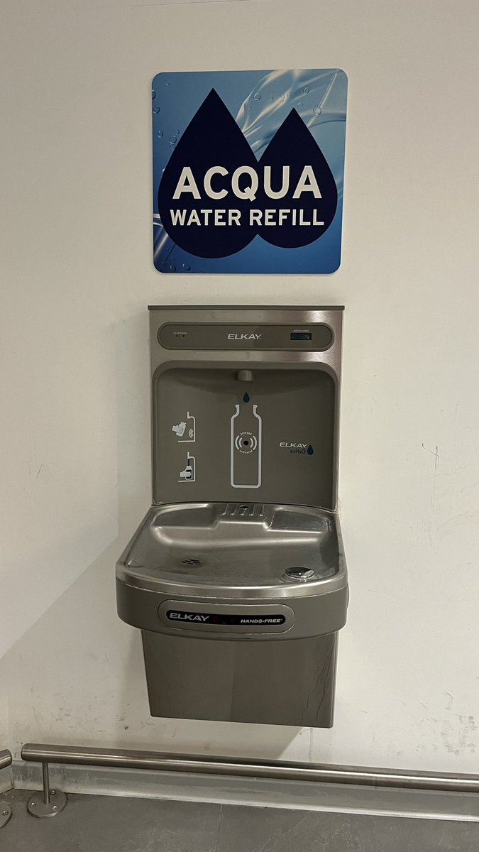 Ehi <a href="/BLQairport/">Bologna Airport</a> è rotto!
E se ce ne sono altri, non sono segnalati (e anche nelle vostre mappe online, nessuna traccia).
#BlqAirport #AeroportoMarconi