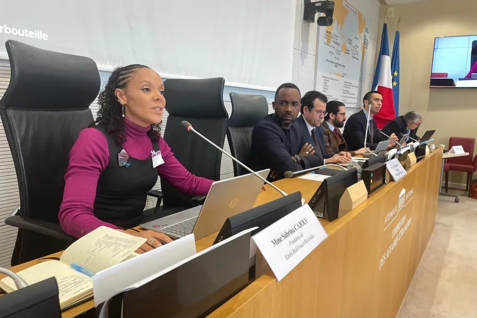 Deux poids deux mesures, quand la France exclut ses Outre-mer de la protection des droits humains
➡ Quand elle a signé la Charte sociale européenne dans les années 1960 la France a choisi de ne l’appliquer que dans l'Hexagone. Depuis, rien n’a changé
💻📱la1ere.francetvinfo.fr/deux-poids-deu…