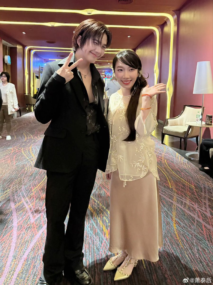 mcทอฝันลงรูปคู่บิวในweibo

BUILD MOVIE NIGHT
#มังกรหยก2025XThailandHeadlines