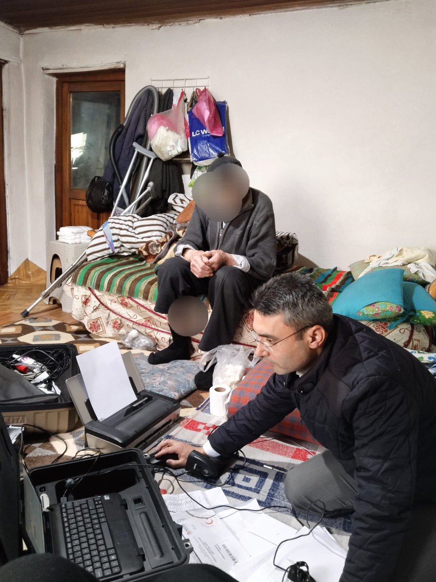 TC BigadiçNüfus (@bigadicnufus) on Twitter photo Adreste Nüfus Hizmetleri kapsamında Dedeçınar Mahallemizde yaşayan 75 Yaş üzeri iki kıymetli büyüğümüzün evlerine giderek kimlik müracaatlarını aldık.
#HayatınızınHerAnında
#İyikiNüfusçuyuz
<a href="/TCNufus/">Nüfus ve Vatandaşlık İşleri Genel Müdürlüğü</a>
<a href="/itasyapan/">İbrahim Taşyapan</a>
<a href="/valiustaoglu/">İsmail Ustaoğlu</a>
<a href="/BGADKAYMAKAMLI1/">T.C.BİGADİÇ KAYMAKAMLIĞI</a>
<a href="/MahmutKececi61/">🇹🇷Mahmut KEÇECİ🇹🇷</a> Adreste Nüfus Hizmetleri kapsamında Dedeçınar Mahallemizde yaşayan 75 Yaş üzeri iki kıymetli büyüğümüzün evlerine giderek kimlik müracaatlarını aldık.
#HayatınızınHerAnında
#İyikiNüfusçuyuz
<a href="/TCNufus/">Nüfus ve Vatandaşlık İşleri Genel Müdürlüğü</a>
<a href="/itasyapan/">İbrahim Taşyapan</a>
<a href="/valiustaoglu/">İsmail Ustaoğlu</a>
<a href="/BGADKAYMAKAMLI1/">T.C.BİGADİÇ KAYMAKAMLIĞI</a>
<a href="/MahmutKececi61/">🇹🇷Mahmut KEÇECİ🇹🇷</a>