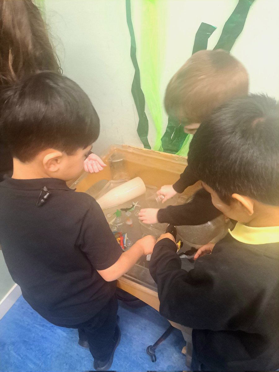 E.MacNeil (@mrsmcps) on Twitter photo We released our frozen sea creatures into the water tray today and talked about ways to help melt ice.<a href="/carronshoreps/">Carronshore Primary</a> <a href="/ASNFalkirk/">Falkirk Council ASN Service</a> <a href="/Primary1_CPS/">P1 CPS</a> <a href="/CarronshoreP23/">Primary 2 and Primary 3</a> <a href="/MissMelville_FC/">Miss Melville</a> <a href="/MrsNicholsonCPS/">Mrs Nicholson</a> <a href="/MissW_P7/">Miss Waddington and P7</a> <a href="/MrsMcD_P7/">MrsMcDonald_P7</a> We released our frozen sea creatures into the water tray today and talked about ways to help melt ice.<a href="/carronshoreps/">Carronshore Primary</a> <a href="/ASNFalkirk/">Falkirk Council ASN Service</a> <a href="/Primary1_CPS/">P1 CPS</a> <a href="/CarronshoreP23/">Primary 2 and Primary 3</a> <a href="/MissMelville_FC/">Miss Melville</a> <a href="/MrsNicholsonCPS/">Mrs Nicholson</a> <a href="/MissW_P7/">Miss Waddington and P7</a> <a href="/MrsMcD_P7/">MrsMcDonald_P7</a>