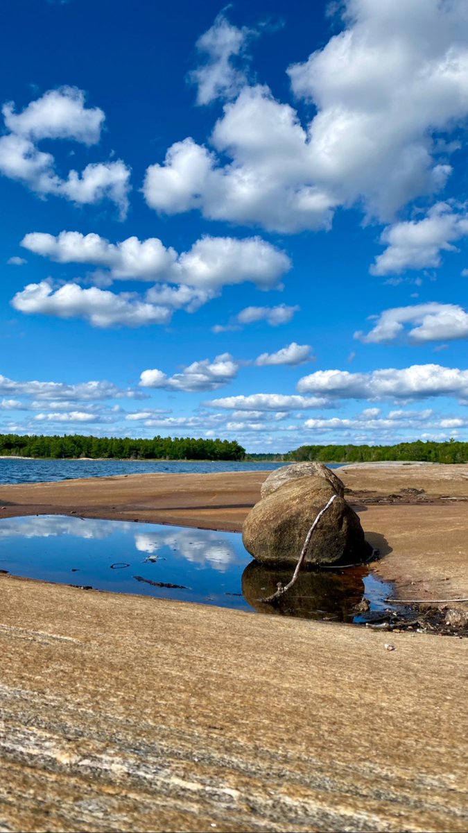 sonyafelsman's tweet photo. Georgian Bay in Parry Sound https://t.co/3vkbbYEmXy