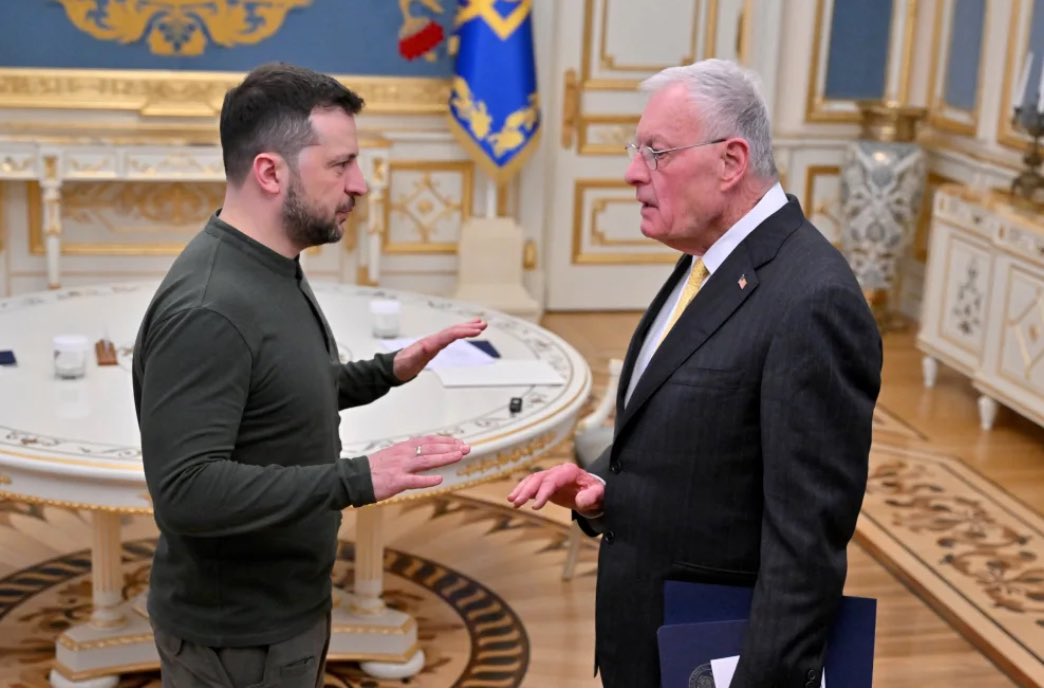 🇺🇸😂🇺🇦 Trump Drops Truth Bomb, US Scrambles to Save Face!

Zelensky gets called a ‘dictator,’ &amp; suddenly Washington panics! A US envoy rushes to Kyiv to smooth things over, while Europe considers splashing more cash on Ukraine’s endless war. How long will they keep this puppet