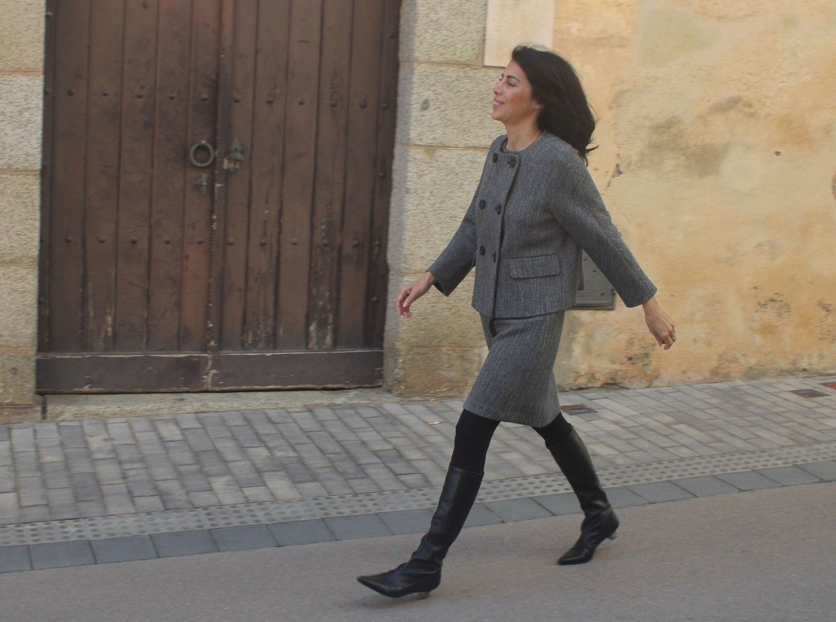 JudithCosta2's tweet image. Confidence is Self-Love in motion—walk like the universe agrees.

The way you carry yourself tells the world what you believe. Walk boldly, knowing that Self-Love is your foundation and confidence is your power. 

#ConfidentlyYou #SelfLoveInMotion #WalkWithPower