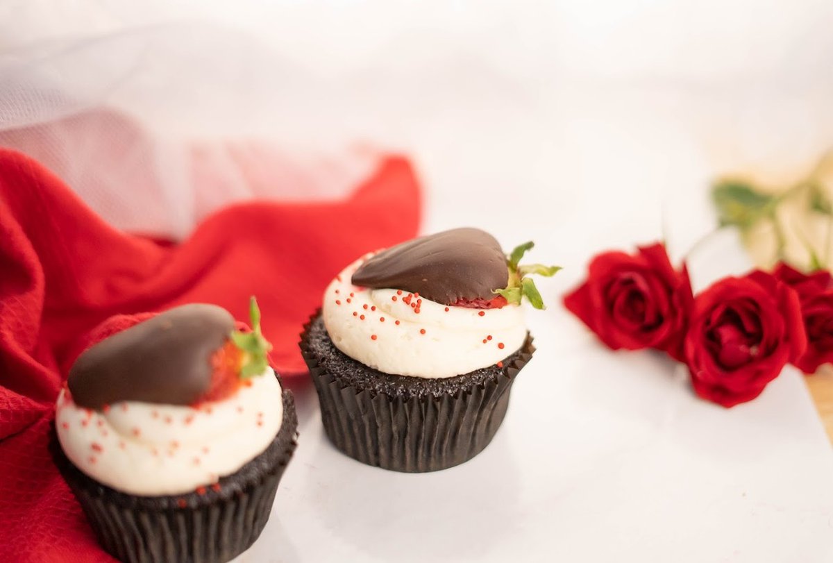 Cupcakin' Bake Shop tweet media