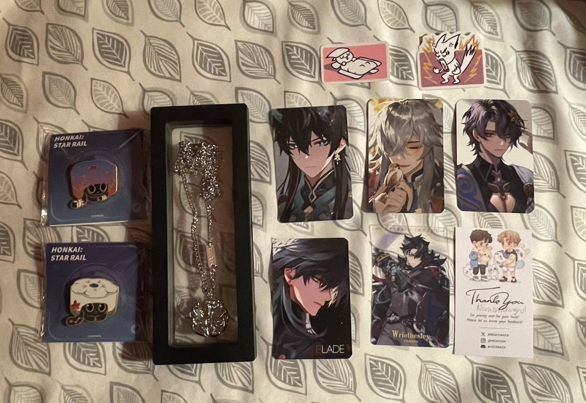 NomOnMango's tweet image. YAYYY!! all my things arrived safely!! i love the photocards by @NP_SAGAK and the hsr hoyo merch!! thank you @mewysan for hosting the group orders for the merch!! #mewysanfb