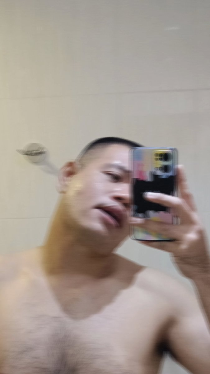 Monday_me tweet media