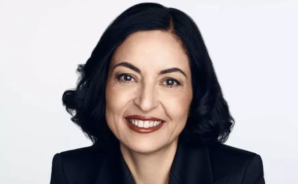 Le groupe français multiplie les initiatives culturelles et artistiques. Une stratégie nouvelle que nous détaille Blanca Juti, directrice générale des relations extérieures et de l'engagement chez <a href="/LOrealGroupe/">L'Oréal Groupe</a>.

journalduluxe.fr/fr/beaute/blan…
#luxe #interview #loreal #journalduluxe