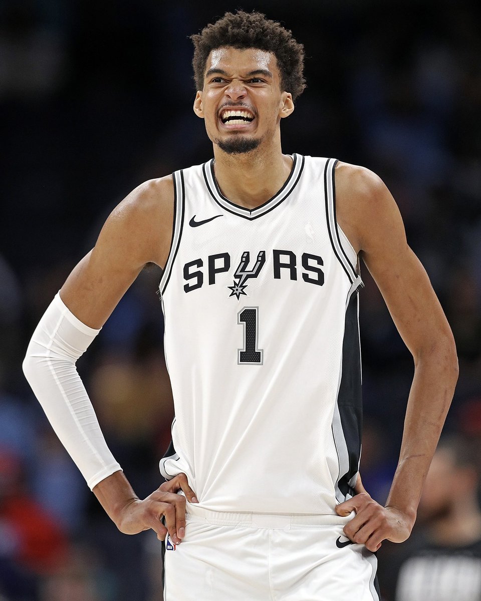 johnewing's tweet photo. Victor Wembanyama was -2500 to win NBA Defensive Player of the Year. 

30% of money (most) was on Wemby to win award at @BetMGM 

Players must play in at least 65 games to be eligible for awards. 

@spurs star played 46. 😬 https://t.co/YM37erzkwi
