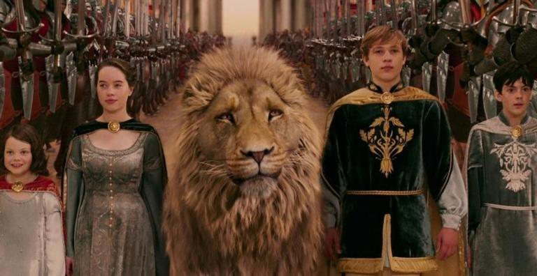 poptime's tweet photo. "Narnia" deve ter 8 filmes dirigidos por Greta Gerwig para Netflix. O 1º irá estrear nos cinemas. (Deadline) https://t.co/qsdCgNIBea