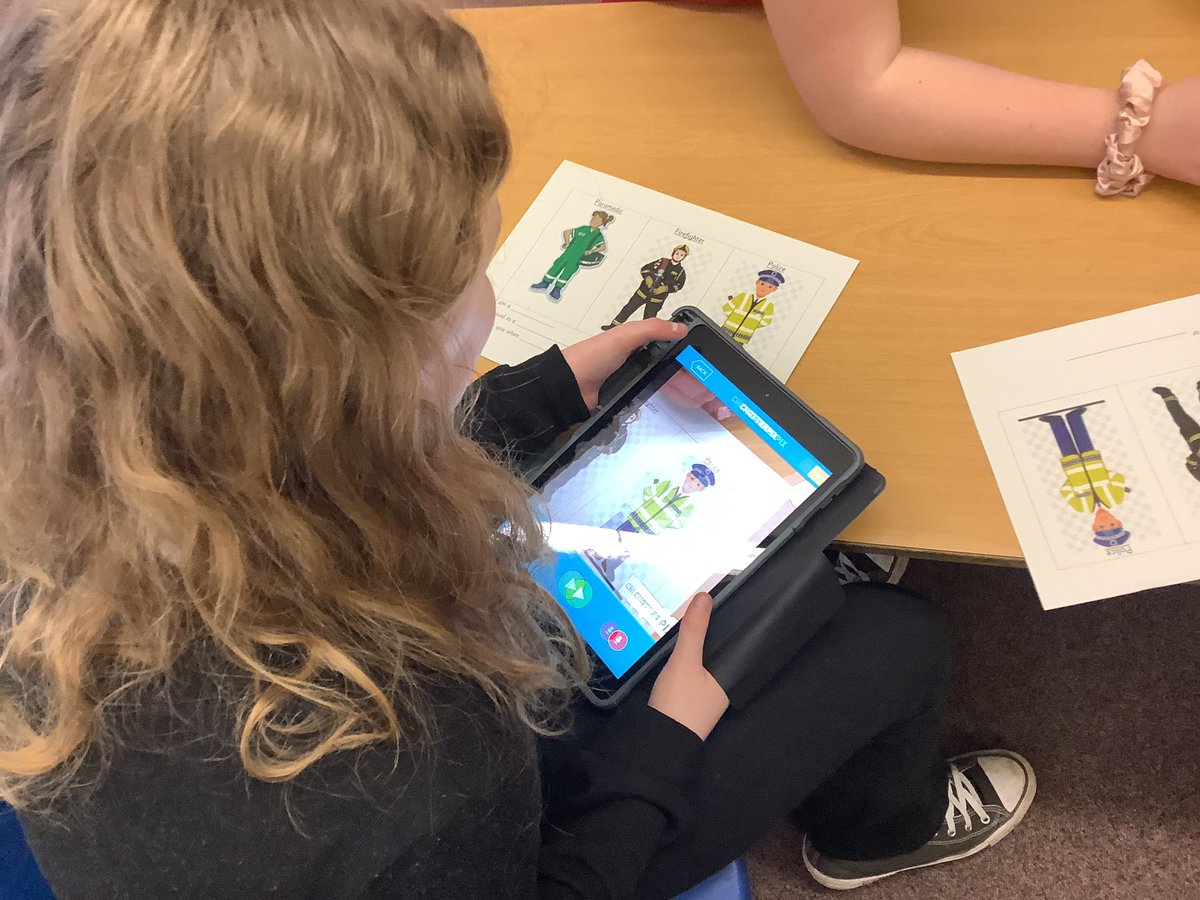 MrsAdamsonHPS's tweet photo. We used Chatterpix with our buddies to share our learning about the emergency services. @HPSDigiLeads https://t.co/psZO5kJPYW