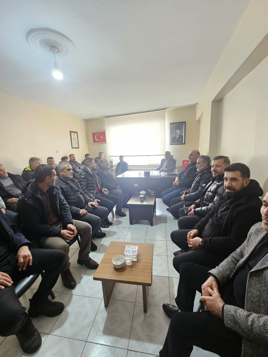 📍Bingöl Muhtarlar Derneği Başkanlığı

Bingöl Akparti Merkez İlçe Başkanı <a href="/makifgunerigok/">Mehmet Akif GÜNERİGÖK</a> ve Yönetimi ile Birlikte; Muhtarlar derneğimize ziyarette bulundular.

İlimiz ile alakalı bölgesel çalışmalar, hizmetler ve istişareler yapıldı.

Nazik ziyaretleri için kıymetli başkanımıza