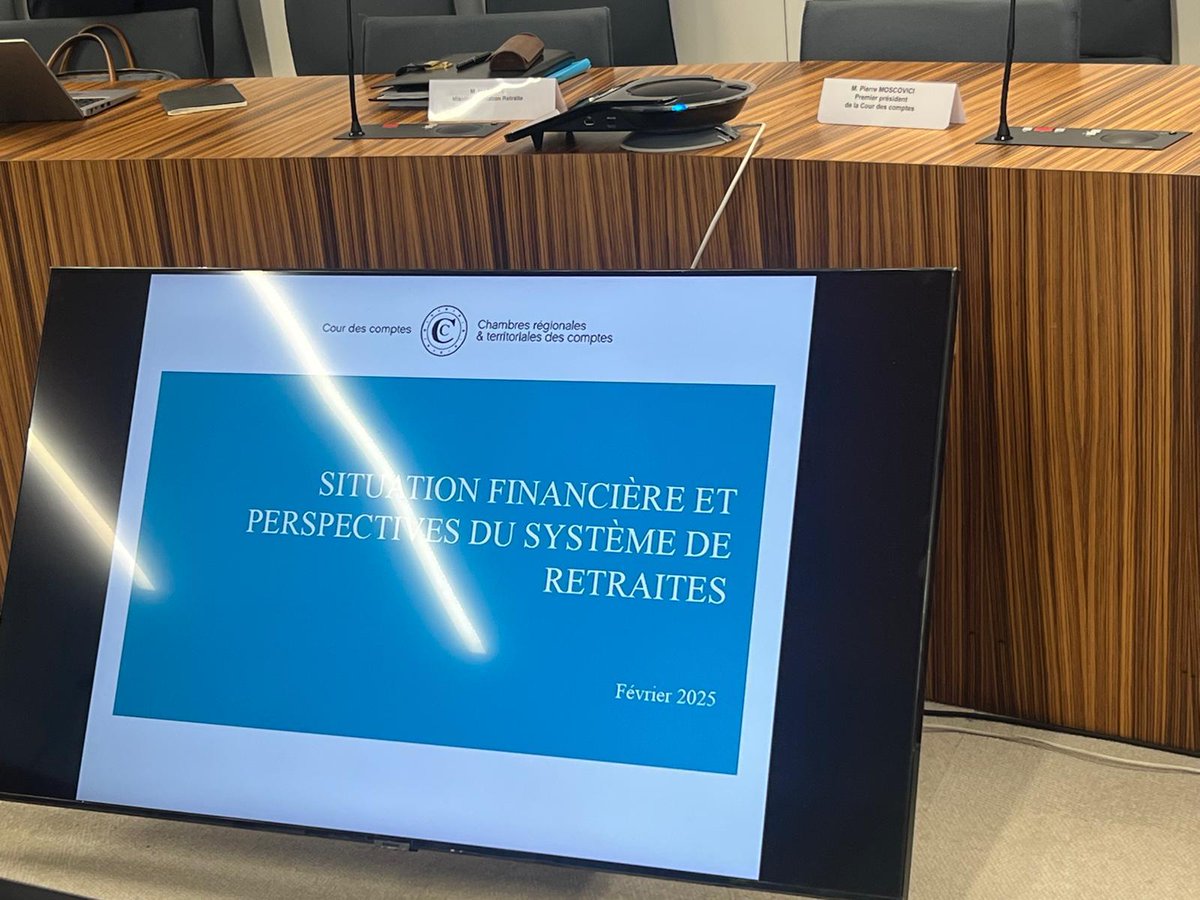 Patrick Martin (@patrickmartin_1) on Twitter photo Ce rapport de la <a href="/Courdescomptes/">Cour des comptes</a> confirme ce que nous disions : la réforme des #retraites de 2023 ne suffit pas. Et revenir sur l’âge légal aurait des conséquences financières très lourdes.
Jouer avec les chiffres , c’est jouer avec l’économie, l’emploi, et le pouvoir d’achat Ce rapport de la <a href="/Courdescomptes/">Cour des comptes</a> confirme ce que nous disions : la réforme des #retraites de 2023 ne suffit pas. Et revenir sur l’âge légal aurait des conséquences financières très lourdes.
Jouer avec les chiffres , c’est jouer avec l’économie, l’emploi, et le pouvoir d’achat