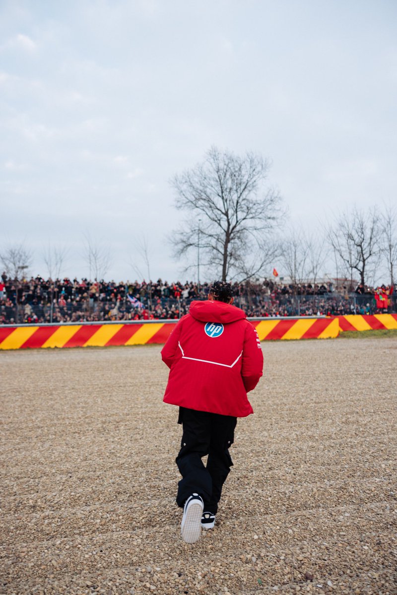 Lewis Hamilton tweet media