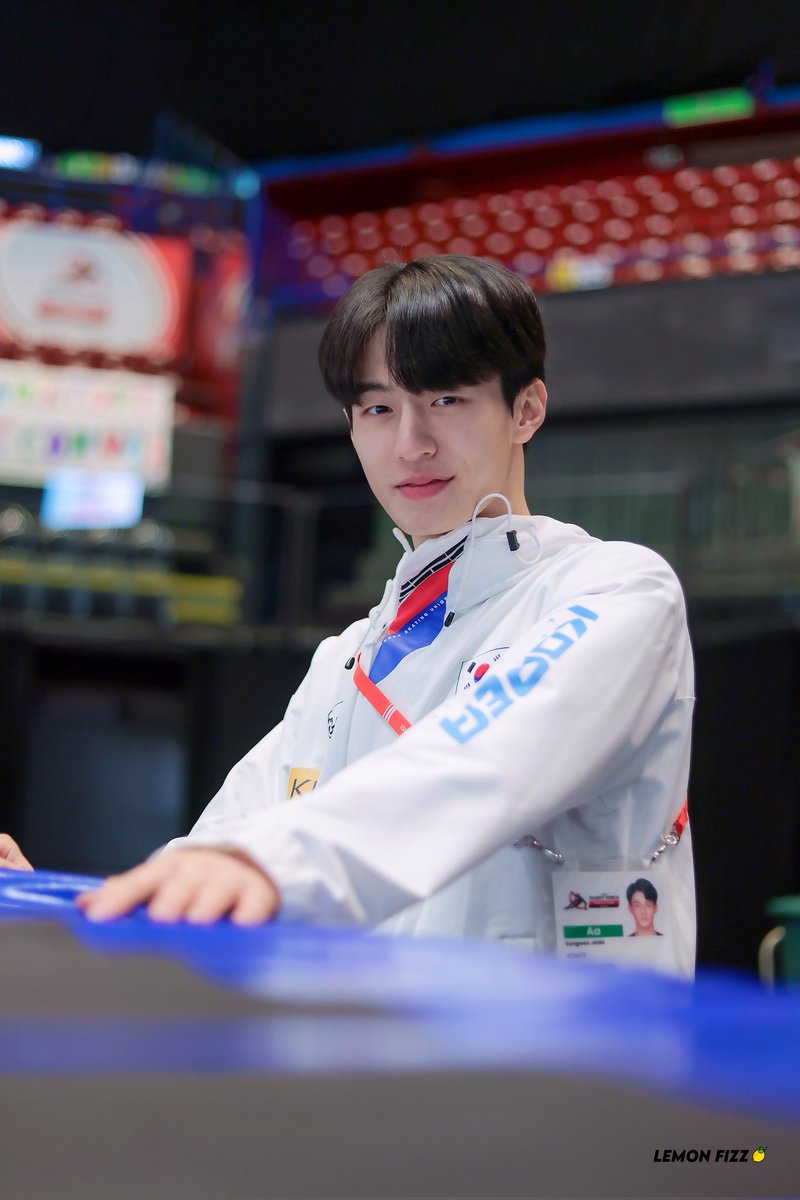 ʟᴇᴍᴏɴ ғɪᴢᴢ 🍋 tweet media