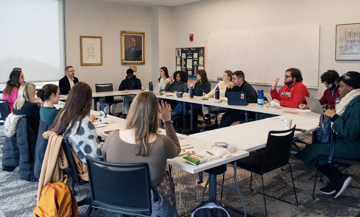 What an engaging discussion we had about TikTok’s influence on politics! Thanks to everyone who joined us for the lunch-in. 

Join us for our next lunch-in on March 11th to keep the conversation going! Register here🔗:  forms.gle/tXKsw4Rdb1reoK…