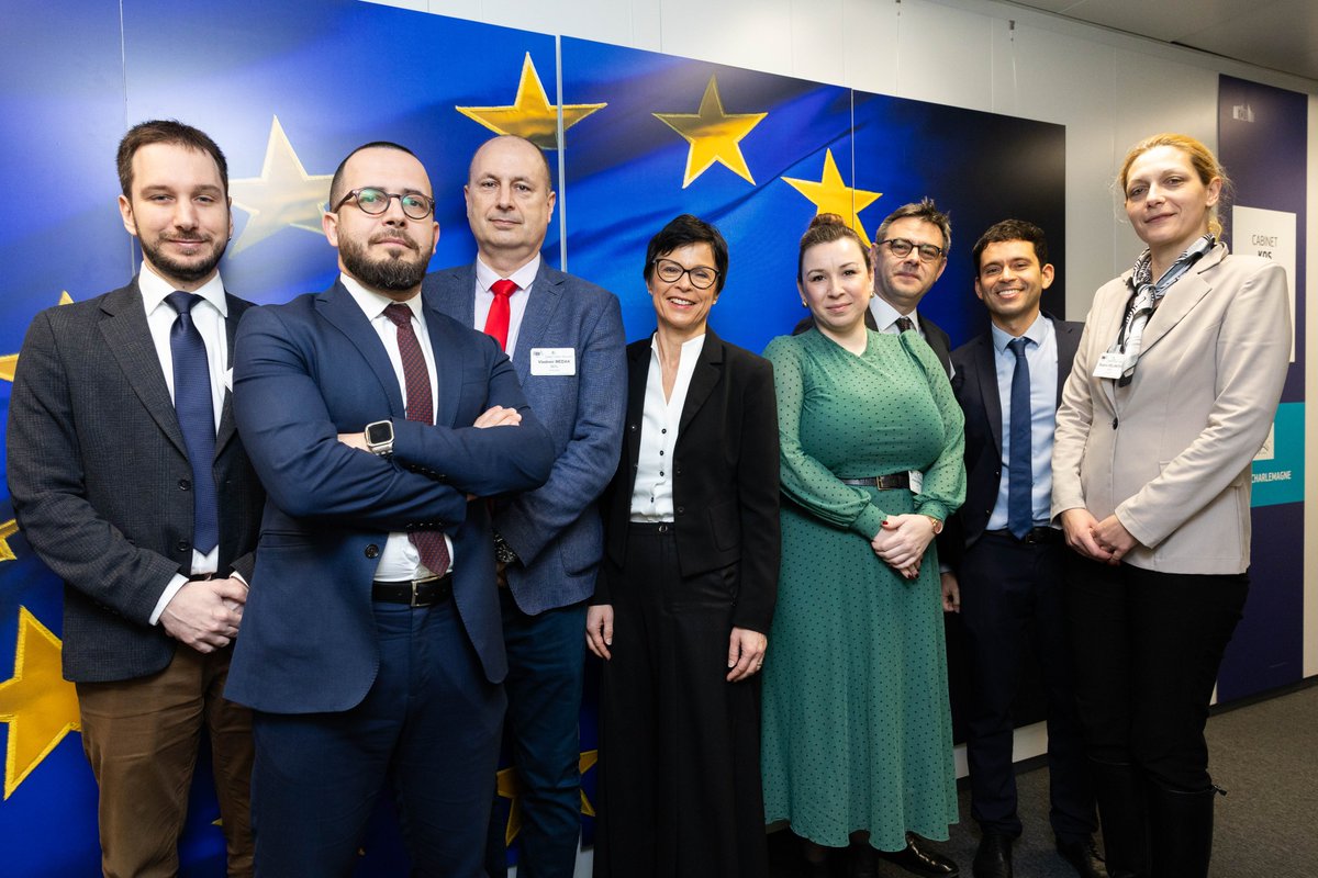 Engaging and timely discussion with Serbian civil society representatives on the current political situation and Serbia’s EU path.

The rule of law, effective anti-corruption measures, media freedom, and accountable democratic institutions are central to the EU, and to the future