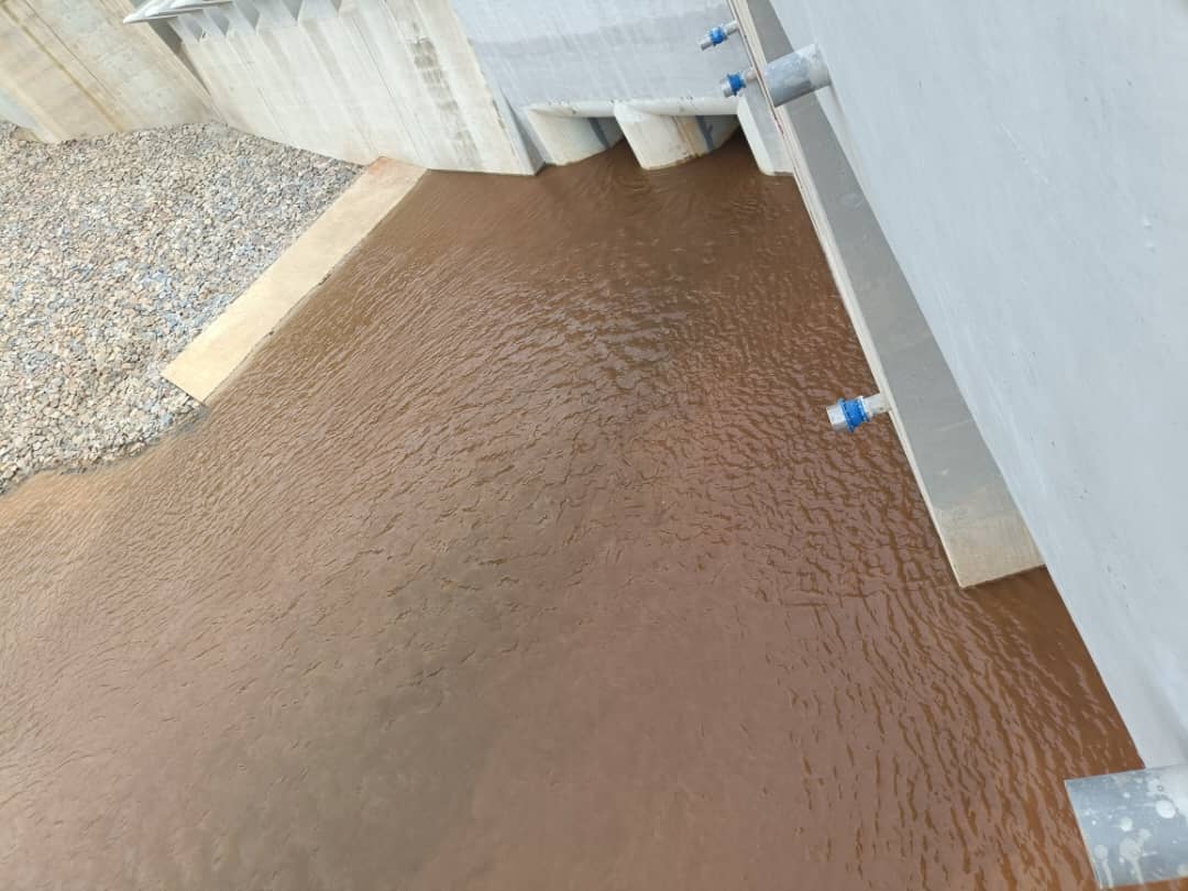 JijiMulembwe's tweet photo. 1ère phase de remplissage du lac de retenu au barrage de Jiji ce 20/2/2025, c'est une étape cruciale dans la mise en œuvre du projet hydroélectrique de @JijiMulembwe. https://t.co/D6GN1Exb7K