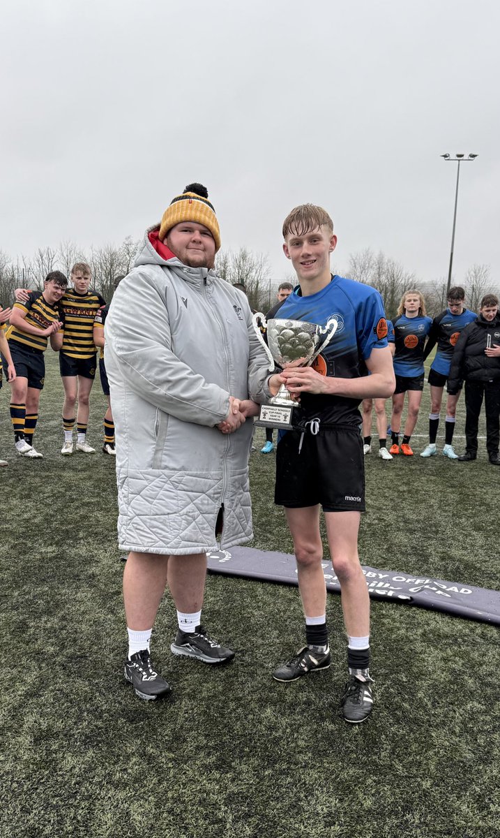 CaerphillyCup's tweet photo. 𝐂𝐚𝐞𝐫𝐩𝐡𝐢𝐥𝐥𝐲 𝐂𝐮𝐩 | 𝐘𝐞𝐚𝐫 10 𝐂𝐮𝐩 𝐅𝐢𝐧𝐚𝐥

Congratulations to @IslwynHighSport 

@RugbyOffload10 ⤵️
Caerphilly Cup Winners!🏆

POTM - JJ ✨

@AshSweet6 | @Christo11590925 @Adrian_Evs01 | @JA3_Rugby 

#CaerphillyCup | #SchoolsRugby 🔥🏉 https://t.co/bDA4qCT5v8