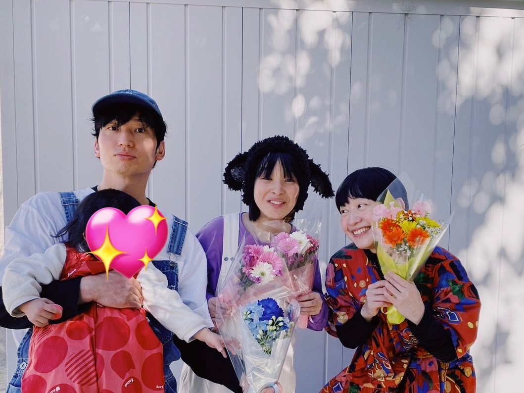sawahiroko's tweet photo. 本日はとある保育園さんで
水ゐ涼さん@mizuiryochin39 と
わかちゃん@waaa_kaaa_ に
お誘いいただき
天使さんたちと一緒にうたいました

なんてうれしい時間だったのだろう
みんなこれからいーーっぱい
抱えきれないほどのしあわせがくるよ

またきっと会おうね
ありがとうございました！！ https://t.co/cPlts5GjsD